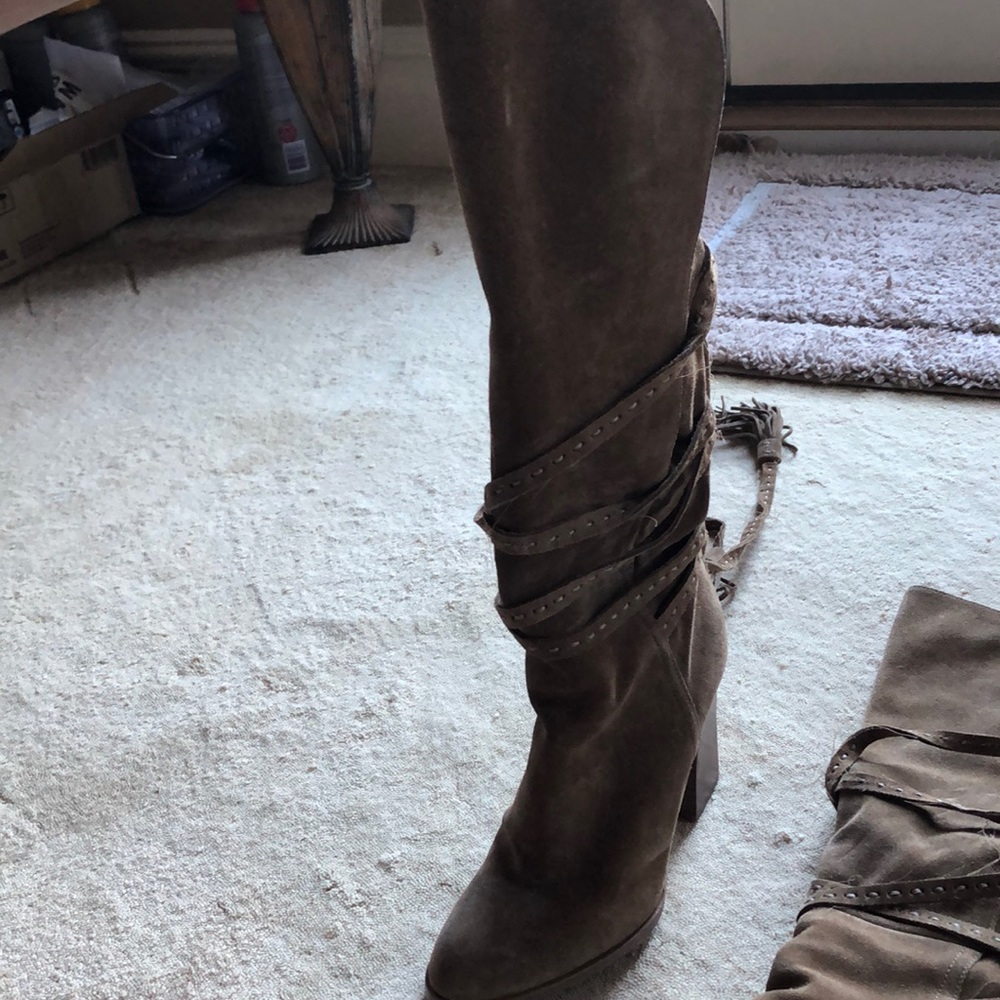 Michael Korrs  suede boots - Picture 3 of 7